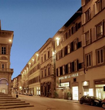 Hotel De la Ville