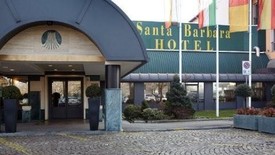 Santa Barbara Hotel Exterior
