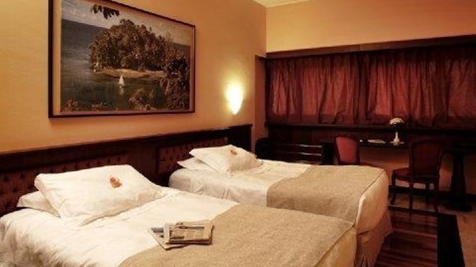 Santa Barbara Hotel Room