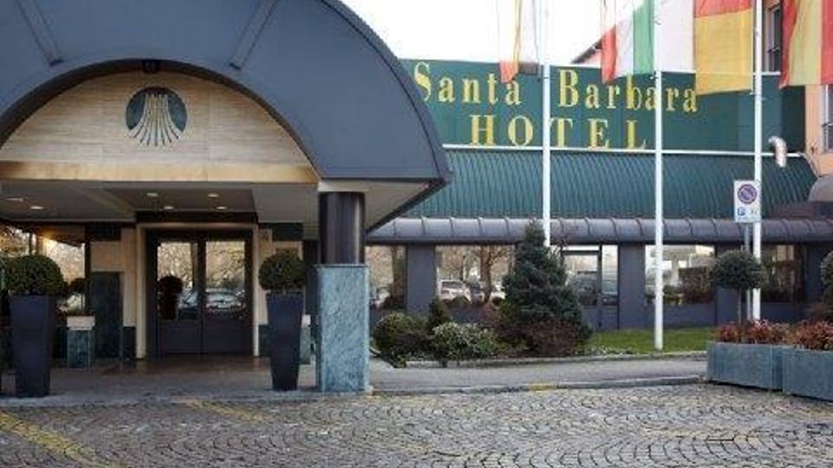 Santa Barbara Hotel Exterior