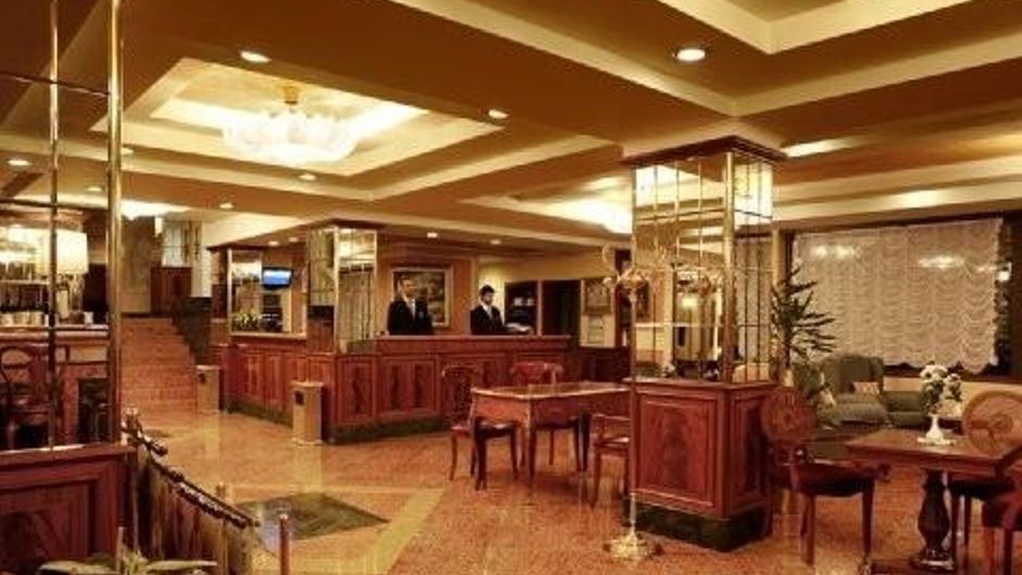 Santa Barbara Hotel Lobby