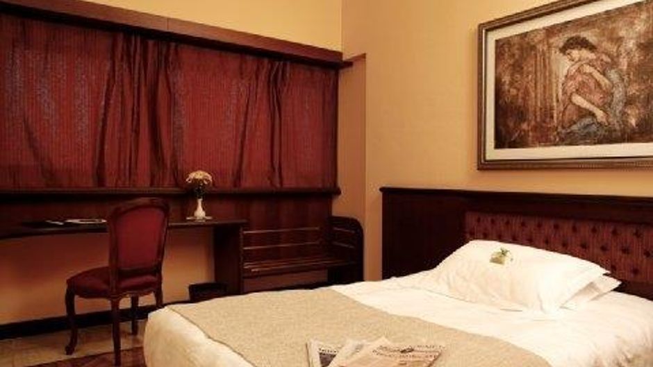 Santa Barbara Hotel Room