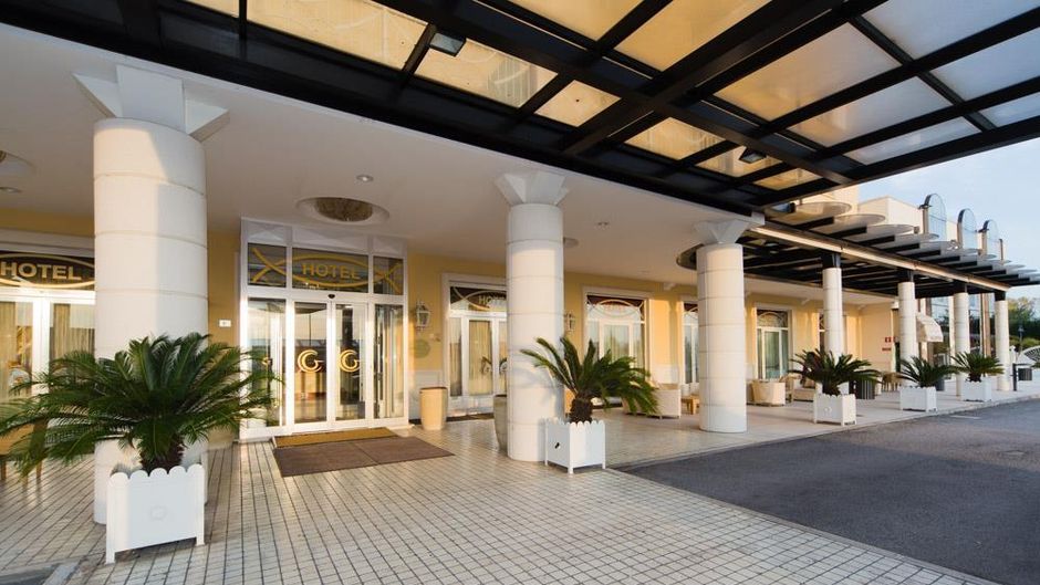 ZanHotel & Meeting Centergross Exterior