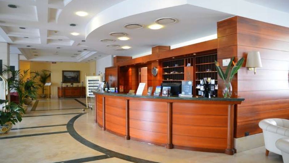 Nettuno Hotel Lobby