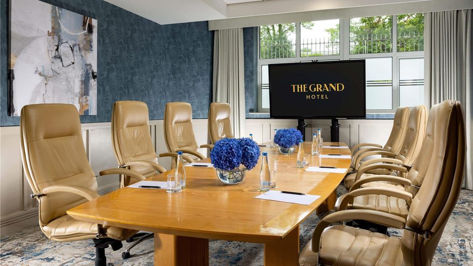 Grand Hotel Meeting