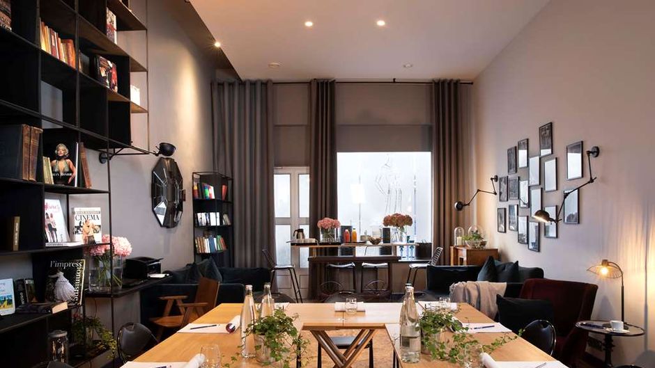 Mademoiselle Hotel Meeting