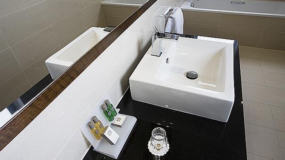 Ashling Hotel Room