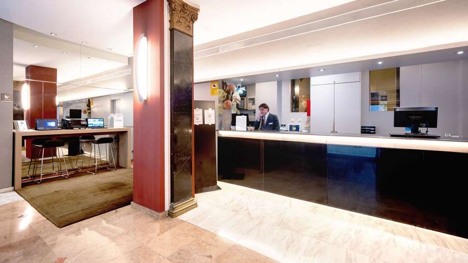 Hotel Catalonia Gracia Lobby