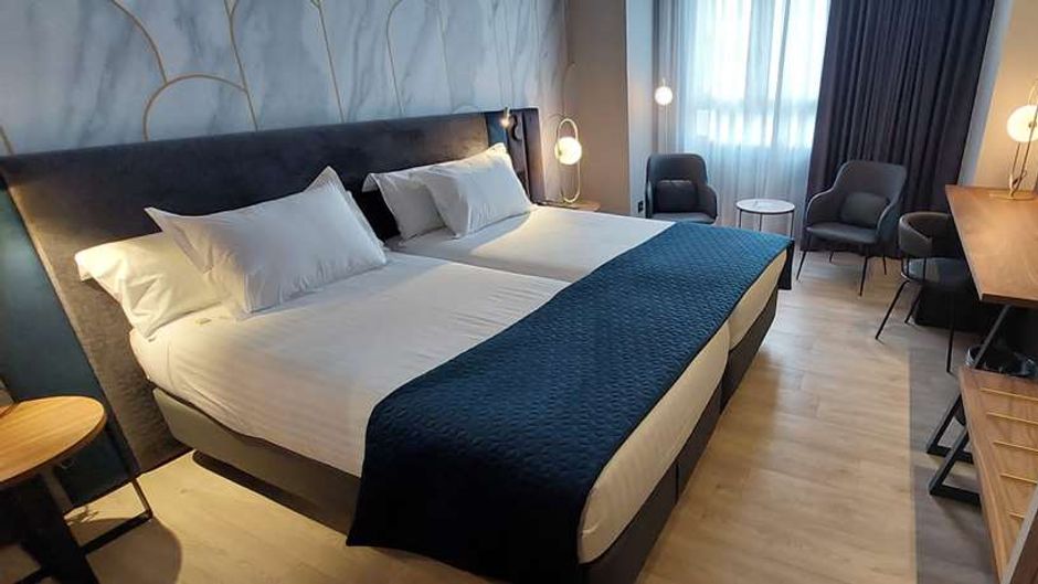 Silken Luis de Leon Room