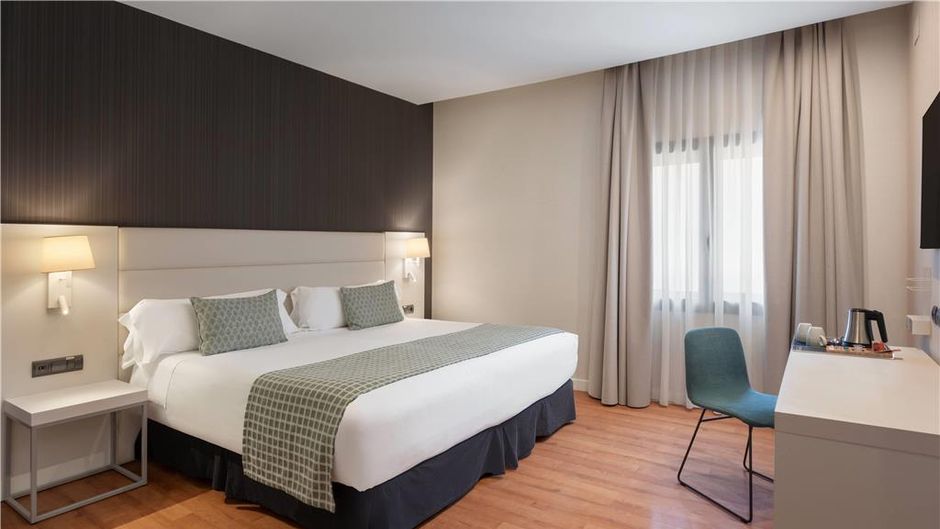 Catalonia Plaza Mayor Salamanca Room