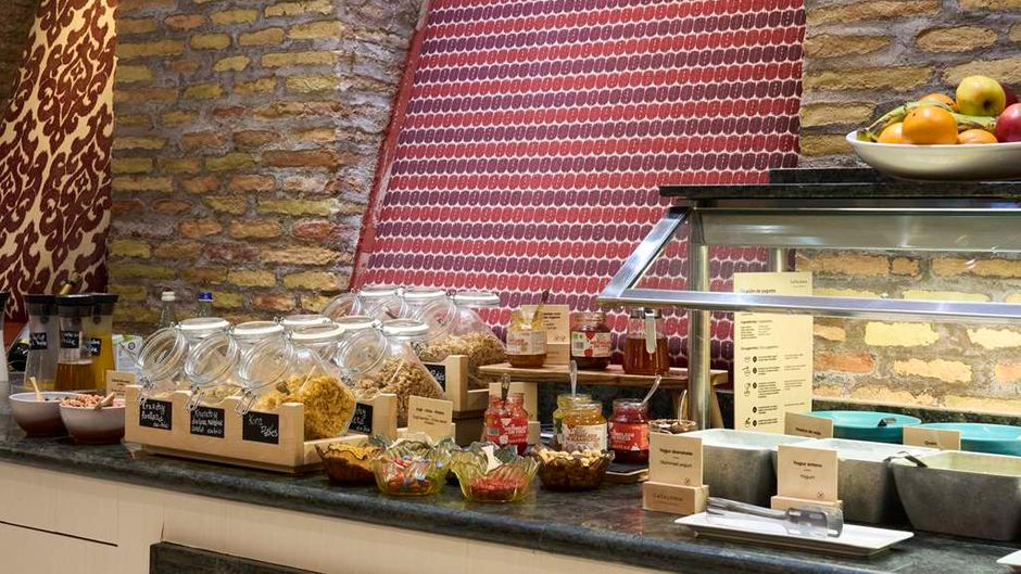 Catalonia El Pilar Restaurant