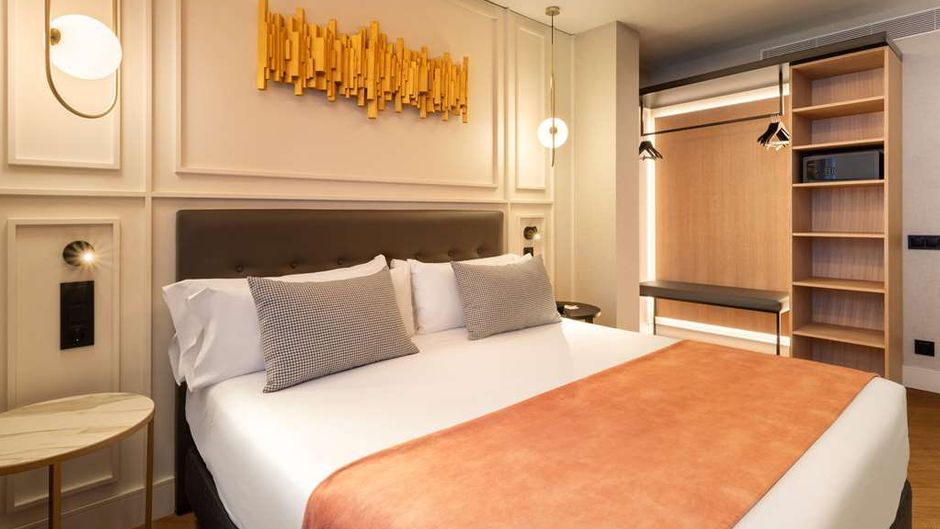 Catalonia Goya Room