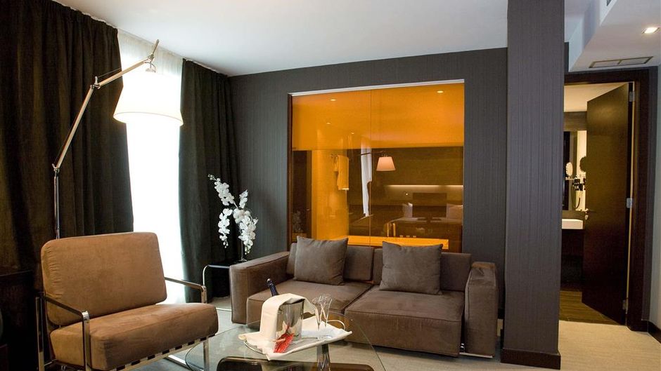 Hotel Silken Gran Teatro Burgos Room