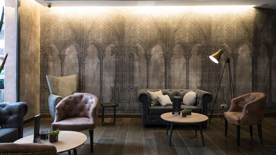 Catalonia Catedral Hotel Lobby