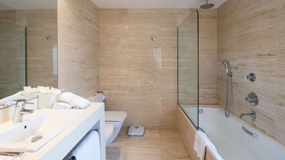 Catalonia Catedral Hotel Room