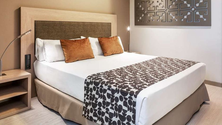 Catalonia Plaza Mayor Suite