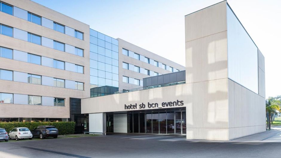 BCN Events Hotel Exterior