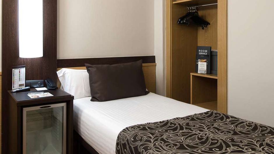 Catalonia Atenas Room