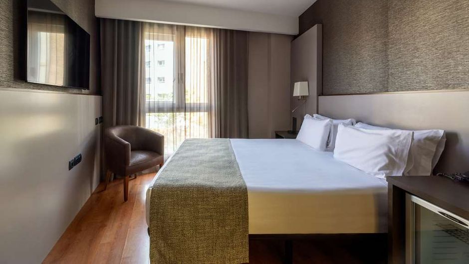 Catalonia Atenas Room