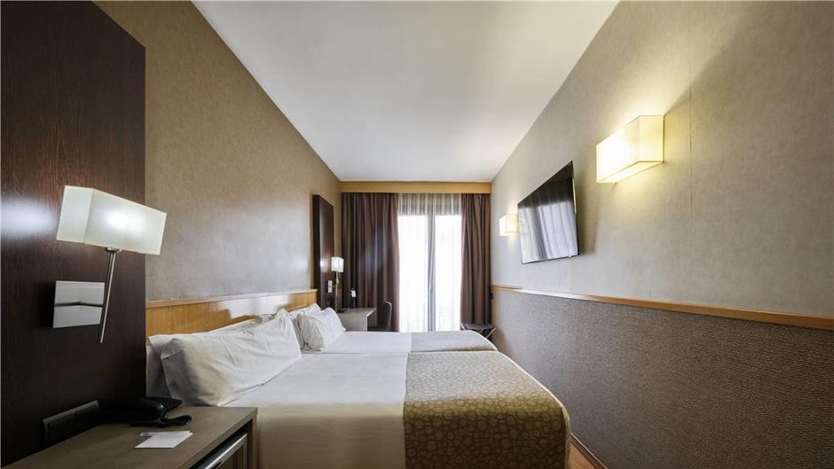 Catalonia Sagrada Familia Hotel Room