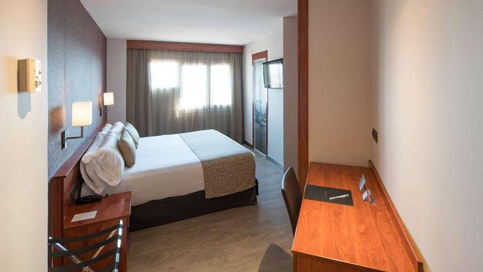 Catalonia Park Putxet Room
