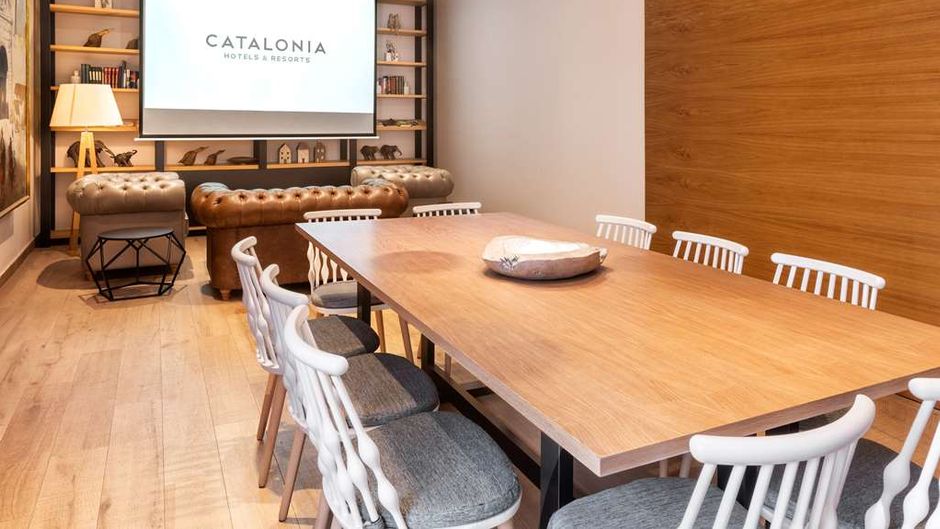 Catalonia Giralda Hotel Meeting