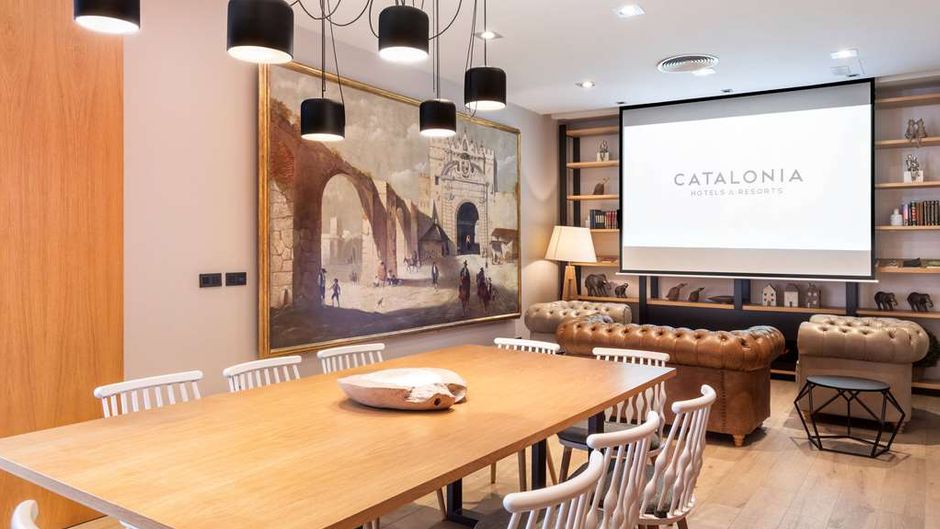 Catalonia Giralda Hotel Meeting