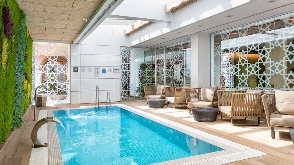 Catalonia Giralda Hotel Pool