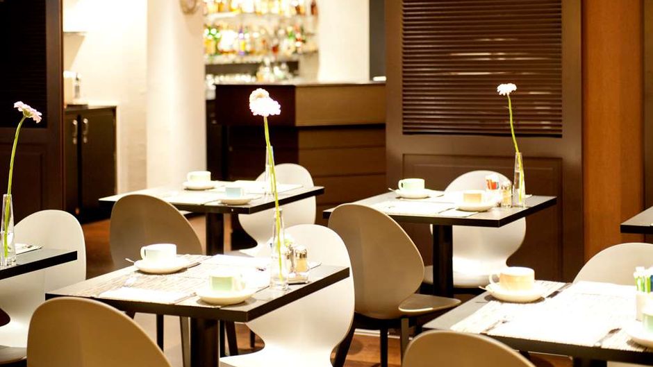 New Hotel Charlemagne Restaurant
