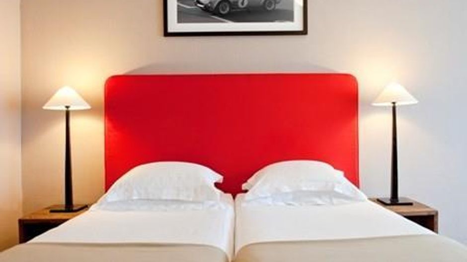 New Hotel Charlemagne Room