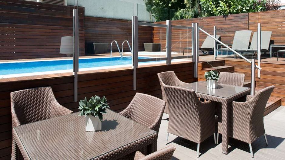 Catalonia Mikado Pool