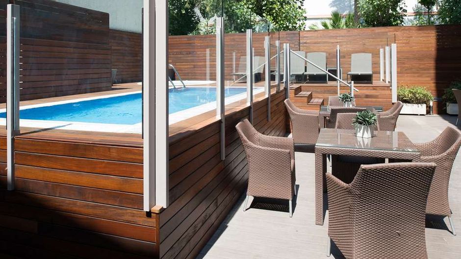 Catalonia Mikado Pool