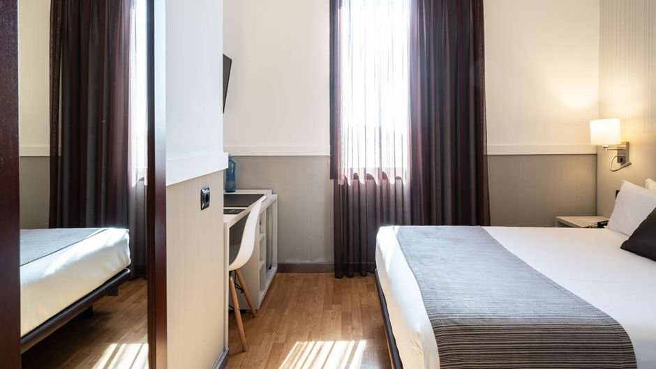Catalonia Gran Hotel Verdi Room