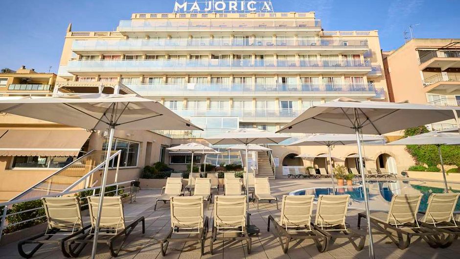 Catalonia Majorica Exterior