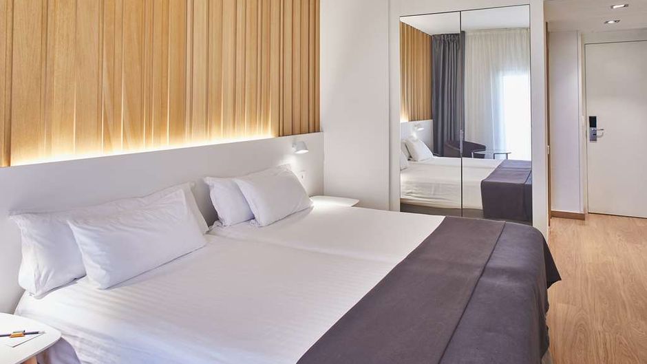 Hotel Silken El Ramblas Room