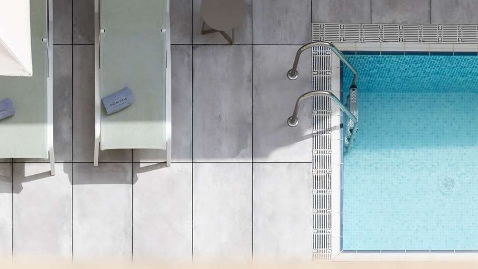 Catalonia Diagonal Centro Pool