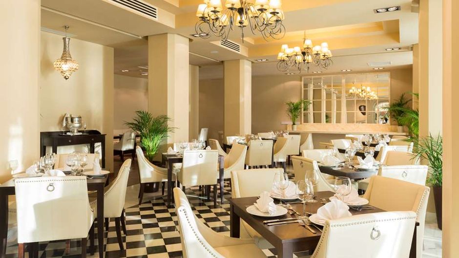 The Rock Hotel Restaurant