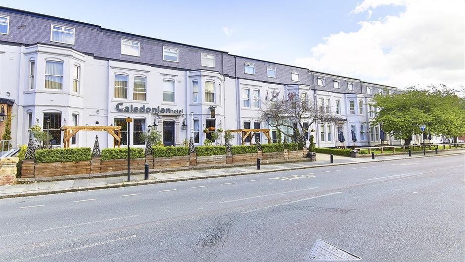 The Caledonian Hotel Exterior