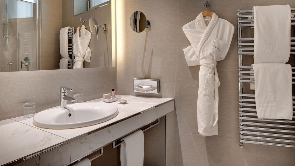 Rochester Champs Elysees Room