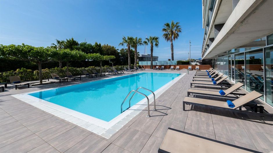 Hotel Atenea Port Barcelona Mataro Pool