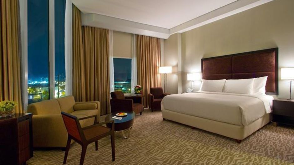 Acacia Hotel Manila Room