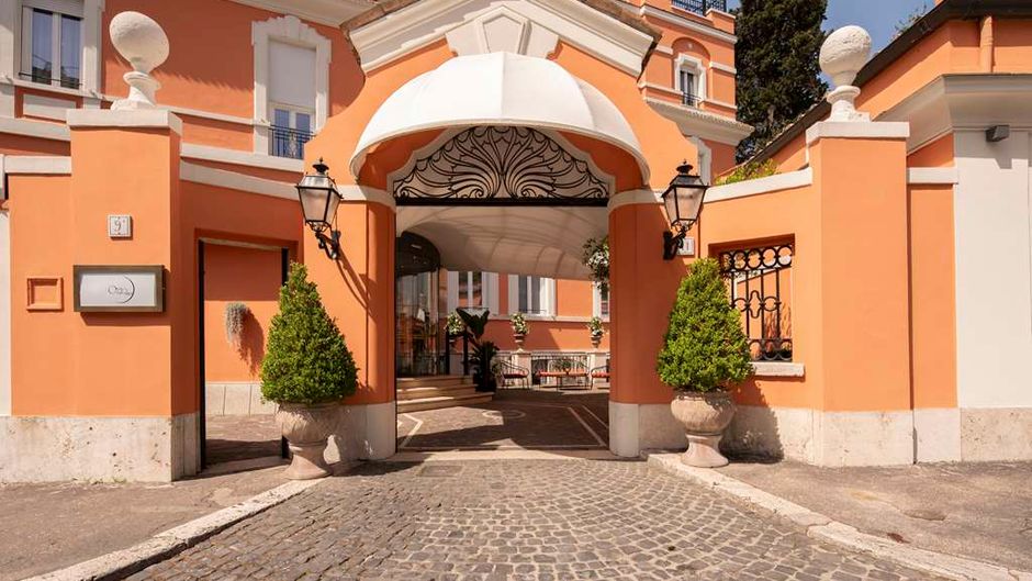 Degli Aranci Hotel Exterior