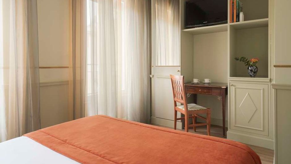 Degli Aranci Hotel Room