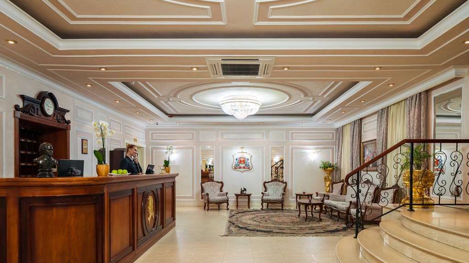 Mozart Hotel Lobby
