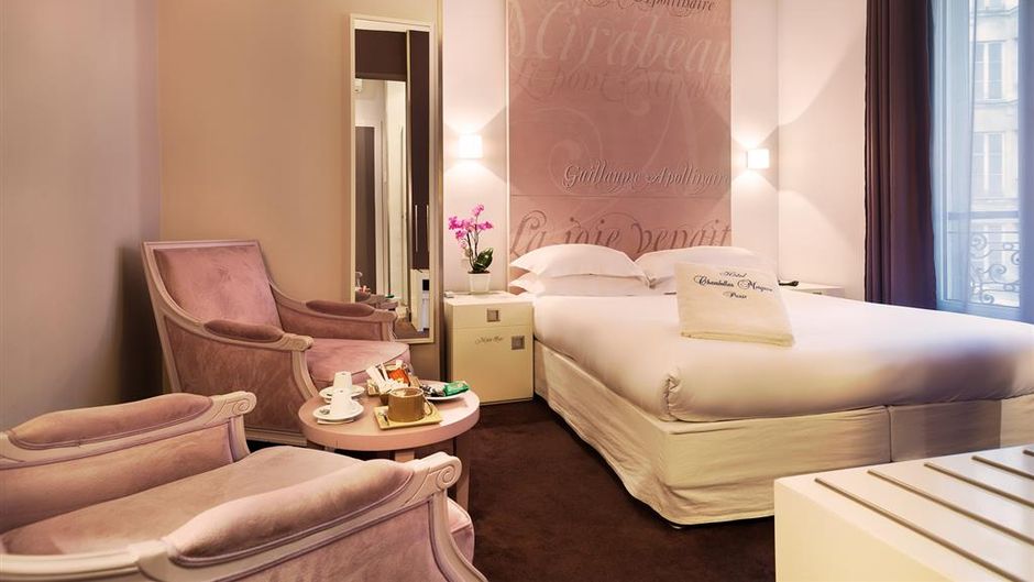 Hotel Chambellan Morgane Room