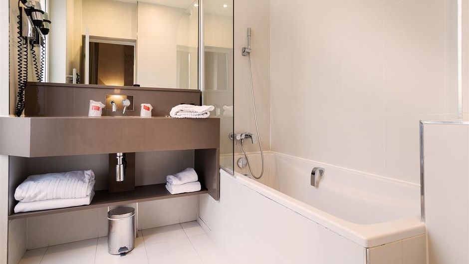Hotel Chambellan Morgane Room