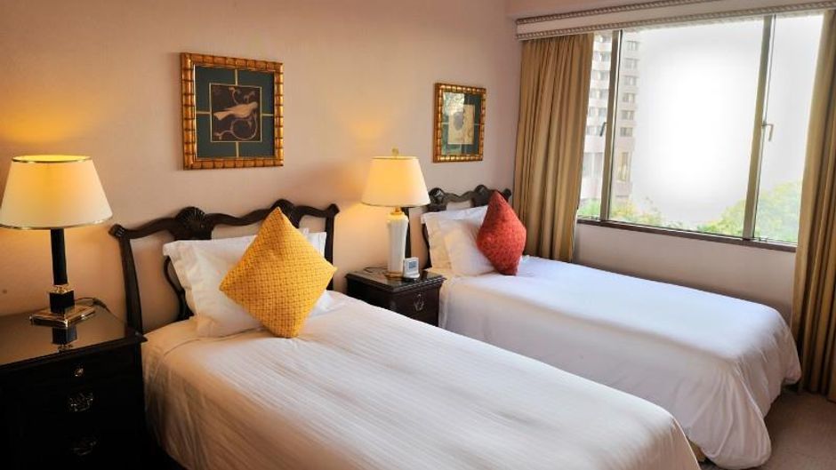Hong Kong Parkview Suites Room