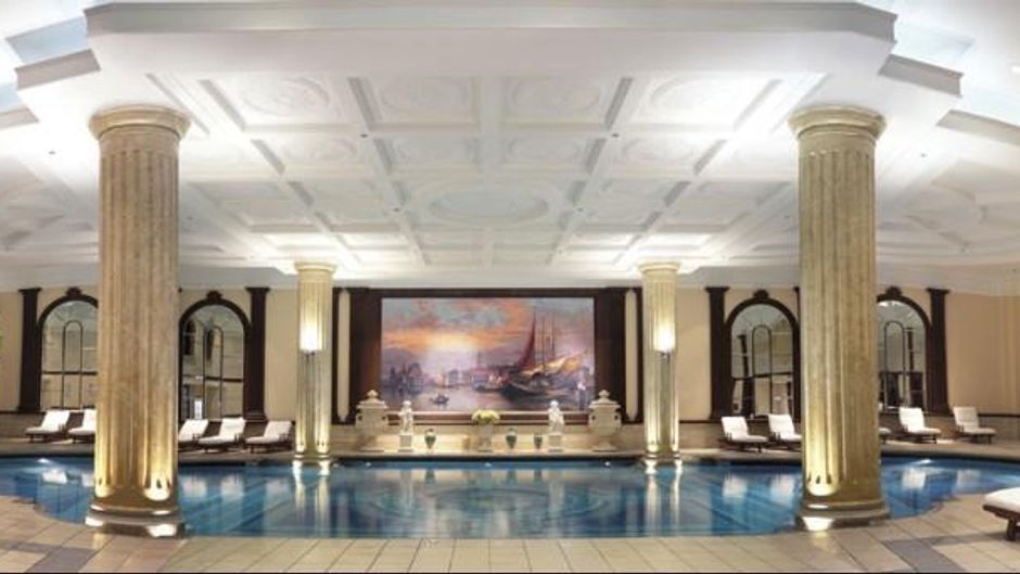 Hong Kong Parkview Suites Pool