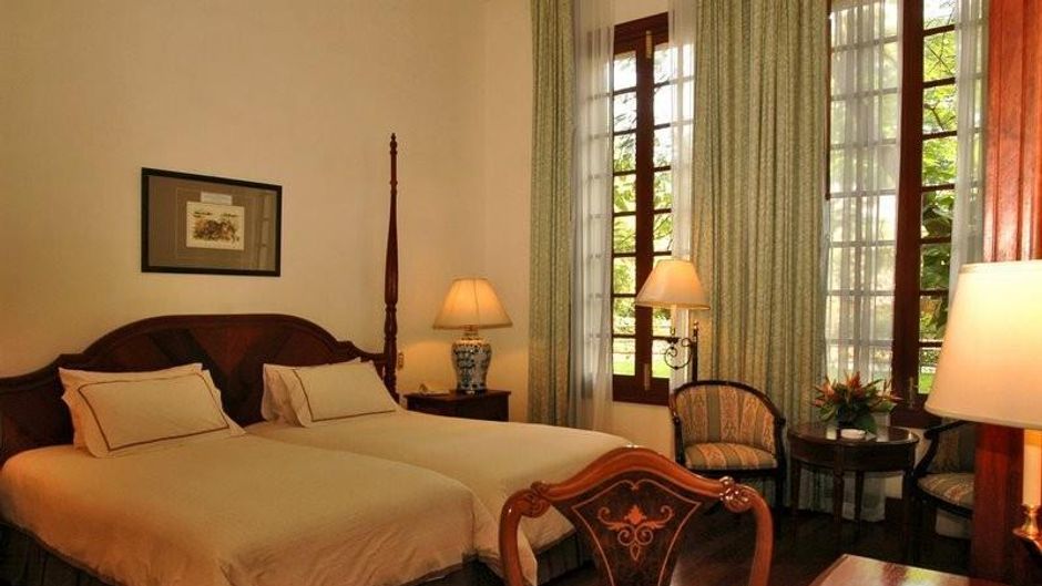 Settha Palace Hotel Room