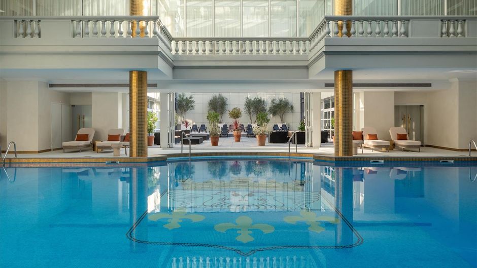 Waldorf Versailles - Trianon Palace Pool